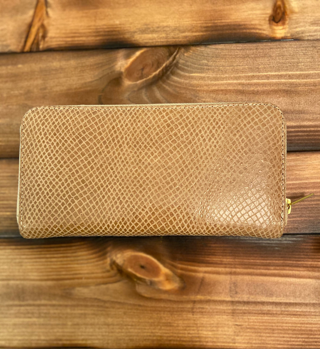 Woman’s Wallet